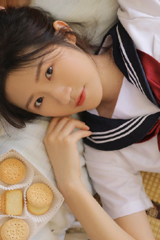 如何亲女朋友下面